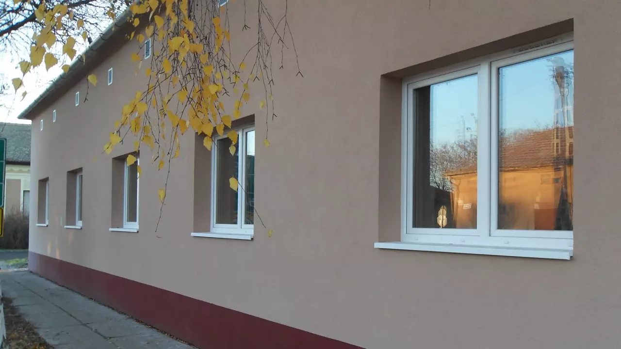 Totkomlos-Idosek-Haza-felujitasa