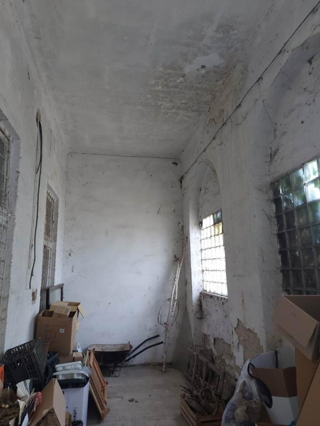 Szolgáltatóház felújítása Kiszomboron