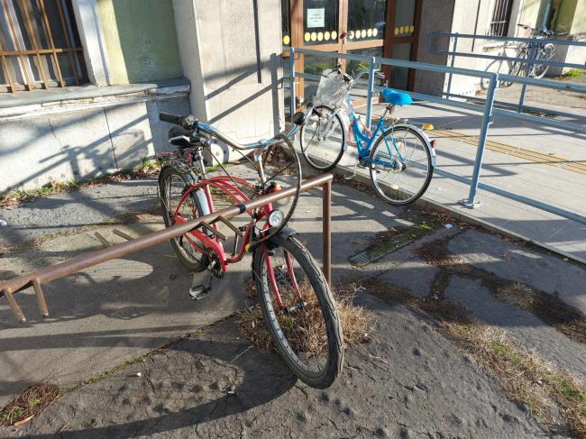 „Kerékpártámaszok kihelyezése Szegeden két részajánlati körben” 