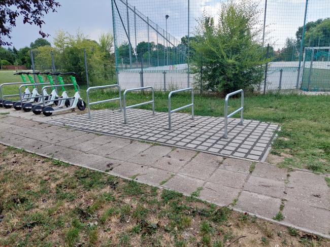 „Kerékpártámaszok kihelyezése Szegeden két részajánlati körben” 