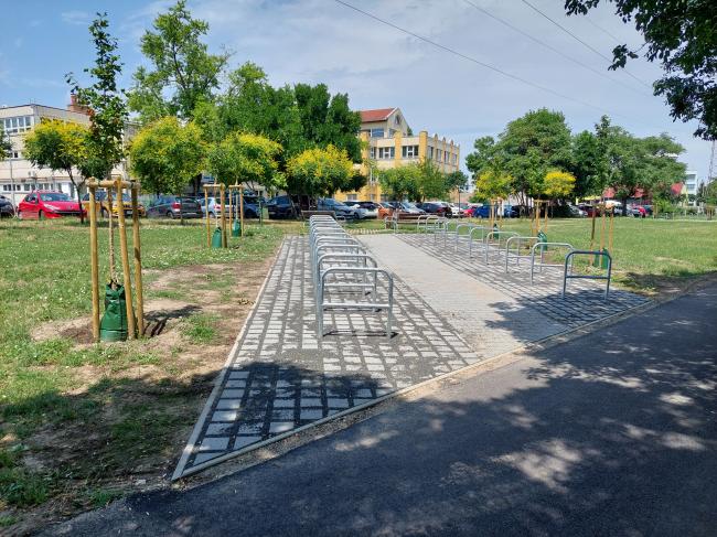 „Kerékpártámaszok kihelyezése Szegeden két részajánlati körben” 