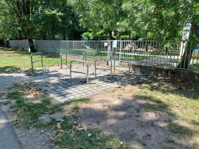 „Kerékpártámaszok kihelyezése Szegeden két részajánlati körben” 