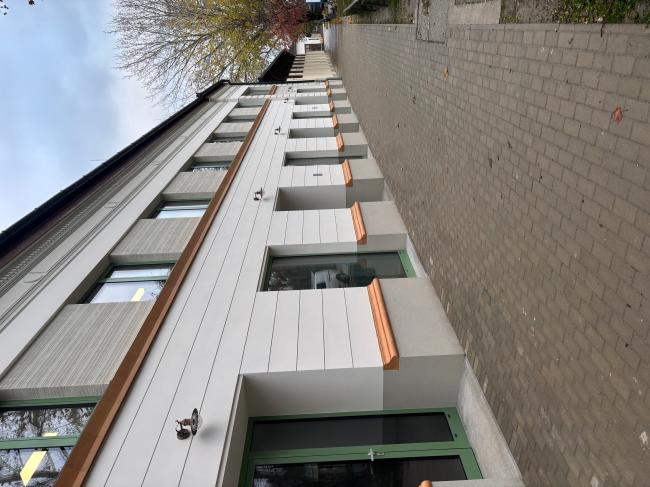 Szolgáltatóház felújítása Kiszomboron