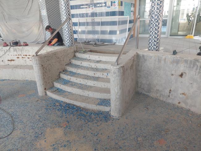  Algyői Borbála  Fürdő beltéri gyermek -ülő-élmény medencék  mozaikburkolatának felújítása