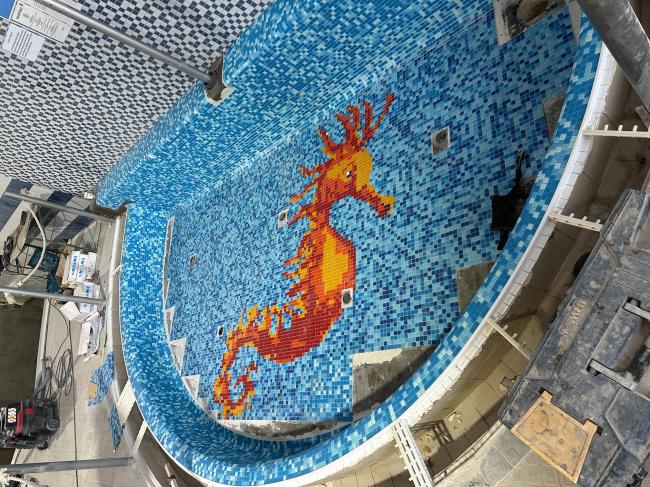  Algyői Borbála  Fürdő beltéri gyermek -ülő-élmény medencék  mozaikburkolatának felújítása